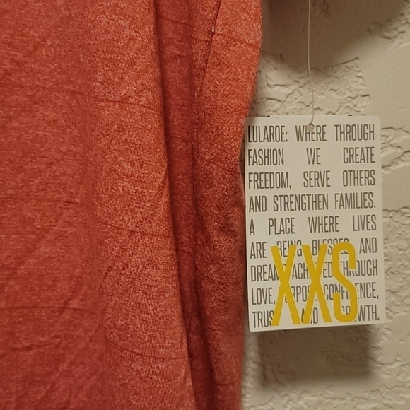 🆕️ LulaRoe Irma top NWT'S size XXS coral - Picture 3 of 8